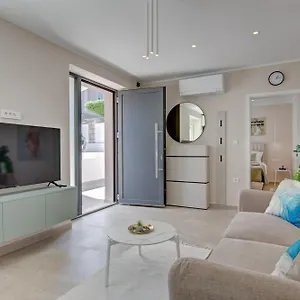  Apartman Delux Angie With Free Parking