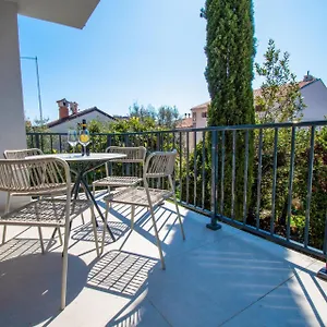  Apartman Life With Free Parking